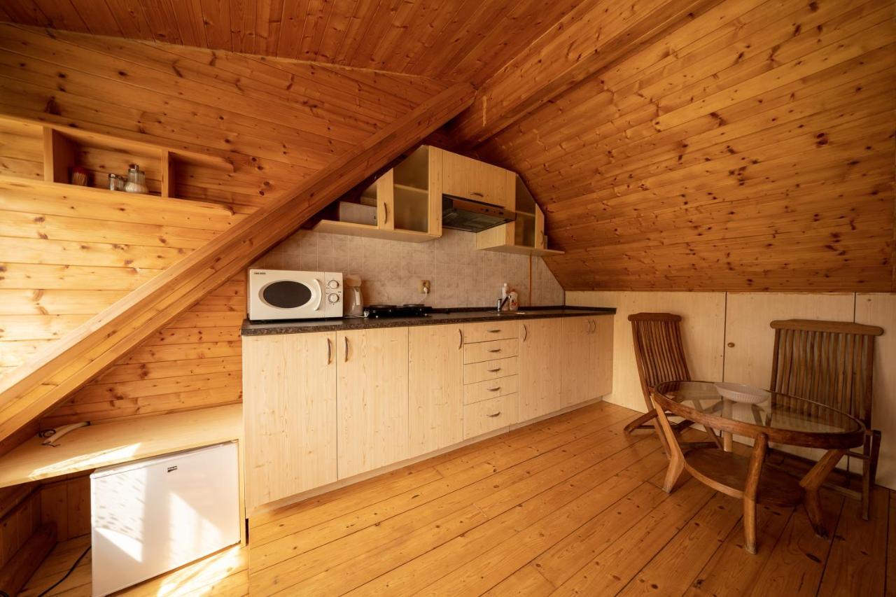 Strazne Chalet Eksteriør bilde